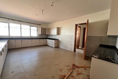 6 Bed Villa with Swimming Pool in Loresho