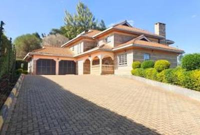 4 Bed House with En Suite in Nyari - 2