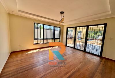5 Bed House with En Suite in Loresho - 3
