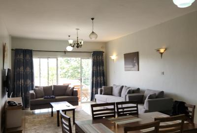 Serviced 3 Bed Apartment with En Suite in Riverside - 2
