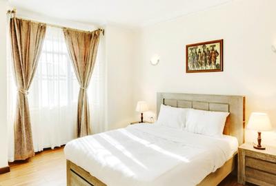 Serviced 2 Bed Apartment with En Suite at Brookside Area - 2