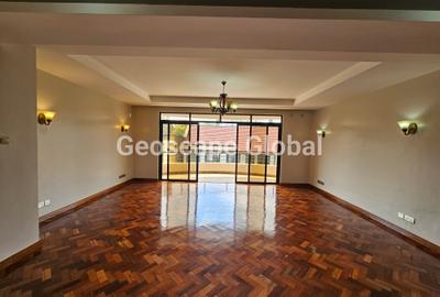 4 Bed Apartment with En Suite in Riverside - 3