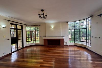 4 Bed Townhouse with En Suite in Kiambu Road - 2