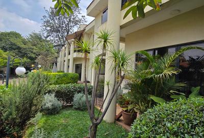 4 Bed Townhouse with En Suite in Spring Valley - 2
