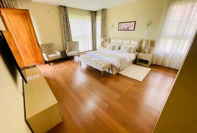 4 Bed House with En Suite in Runda - 4
