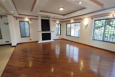 4 Bed Townhouse with En Suite at Near The Westgate - 3