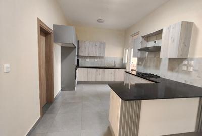 3 Bed Apartment with En Suite at Parklands - 3