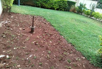 5 Bed Townhouse with En Suite in Lavington - 2