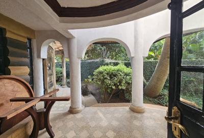 4 Bed House with En Suite in Runda - 4