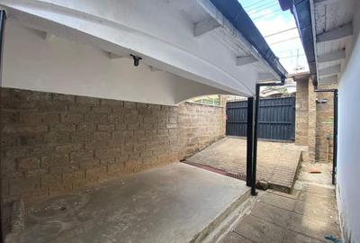 3 Bed House with En Suite in Kilimani - 4