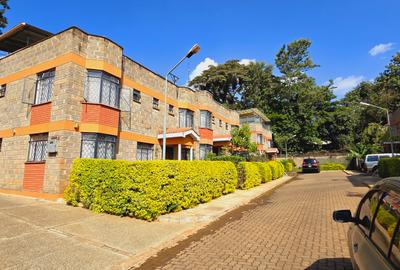 4 Bed Townhouse with En Suite at Off Convent Drive