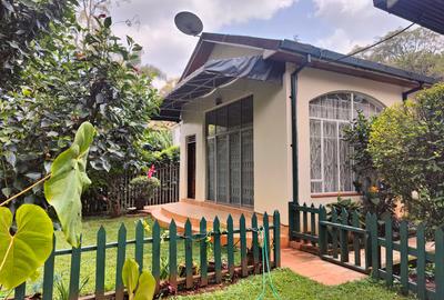 2 Bed House with Garden in Lavington - 2