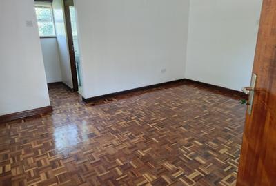 4 Bed House with En Suite at Runda