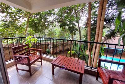 Serviced 2 Bed Apartment with En Suite at Brookside Drive - 2