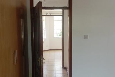 4 Bed Villa with En Suite in Spring Valley - 3