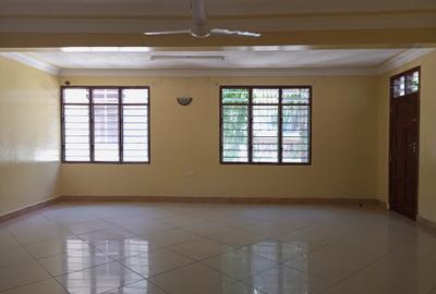 3 Bed Apartment with Borehole at Customs - 3