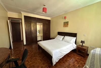 2 Bed Apartment with En Suite at Lavington - 4