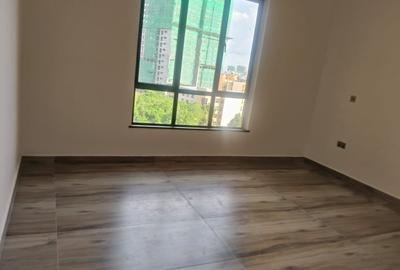 2 Bed Apartment with En Suite at Brookside - 3