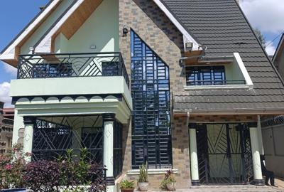 5 Bed Villa with En Suite at Mimosa Drive