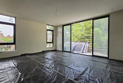 5 Bed House with En Suite in Lavington - 2