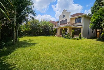 4 Bed House with En Suite at Off Kiambu Road