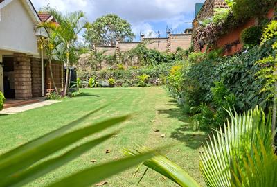 5 Bed Townhouse with En Suite in Rosslyn - 3