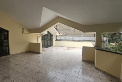 5 Bed Townhouse with En Suite at Grevillea Grove
