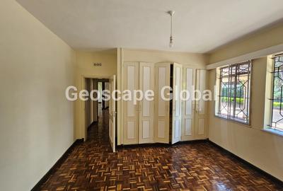 4 Bed House with En Suite in Gigiri - 4