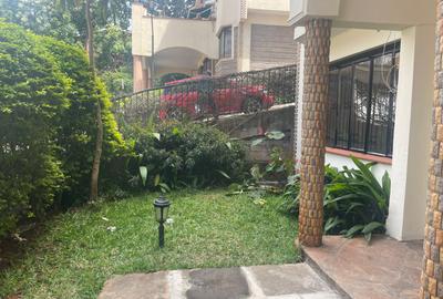 4 Bed House with En Suite at Grevillea Grove - 3