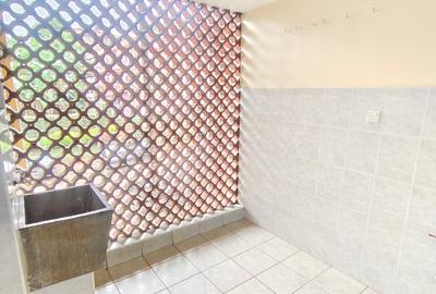 3 Bed Apartment with Borehole in Kilimani - 4