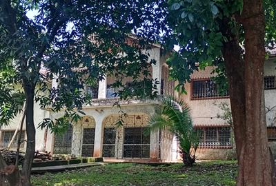 5 Bed House with En Suite at Off Redhill Road