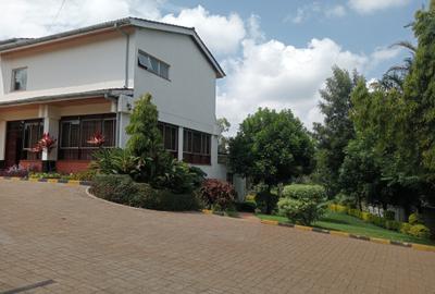 5 Bed House with En Suite at Gigiri Magnolia