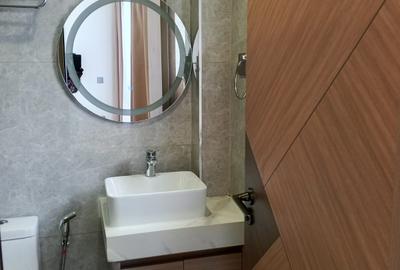 3 Bed Apartment with En Suite in Riverside - 4