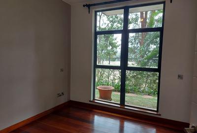 3 Bed Apartment with En Suite in Westlands Area - 3