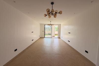 Serviced 1 Bed Apartment with En Suite in Runda - 4