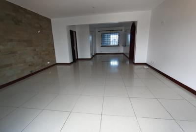 3 Bed Apartment with En Suite in Westlands Area - 4