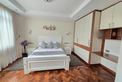 Serviced 3 Bed Apartment with En Suite in Runda