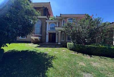 4 Bed Townhouse with En Suite in Kitisuru