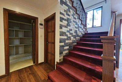 4 Bed Townhouse with En Suite at Off Othaya Road - 4