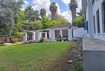 5 Bed House with Staff Quarters in Gigiri