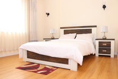 4 Bed Apartment with Swimming Pool at Brookside - 4