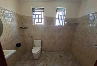 8 Bed House with En Suite in Syokimau - 3