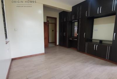 3 Bed Apartment with En Suite at Parklands