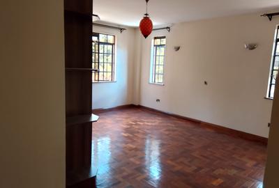 4 Bed Apartment with En Suite in Upper Hill