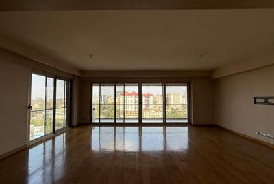 3 Bed Apartment with En Suite in Kileleshwa