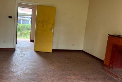 5 Bed House in Lavington - 3