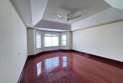 4 Bed Townhouse with En Suite in Kitisuru - 4