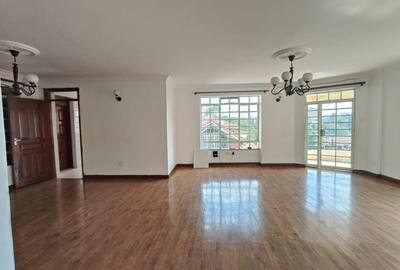 3 Bed Apartment with En Suite at Hatheru Road - 2