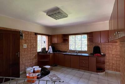 5 Bed House with Staff Quarters at Kileleshwa