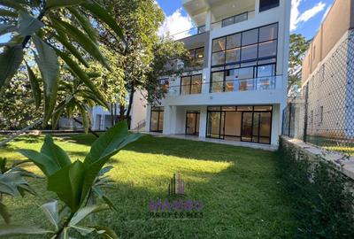 6 Bed Villa with En Suite at Peponi Rd